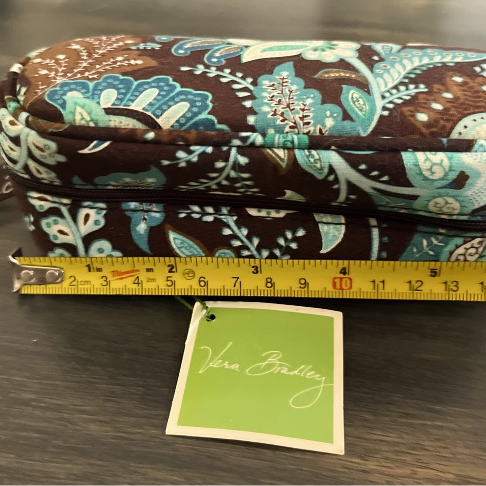 Vera Bradley zip around glass case - Picture 5 of 5